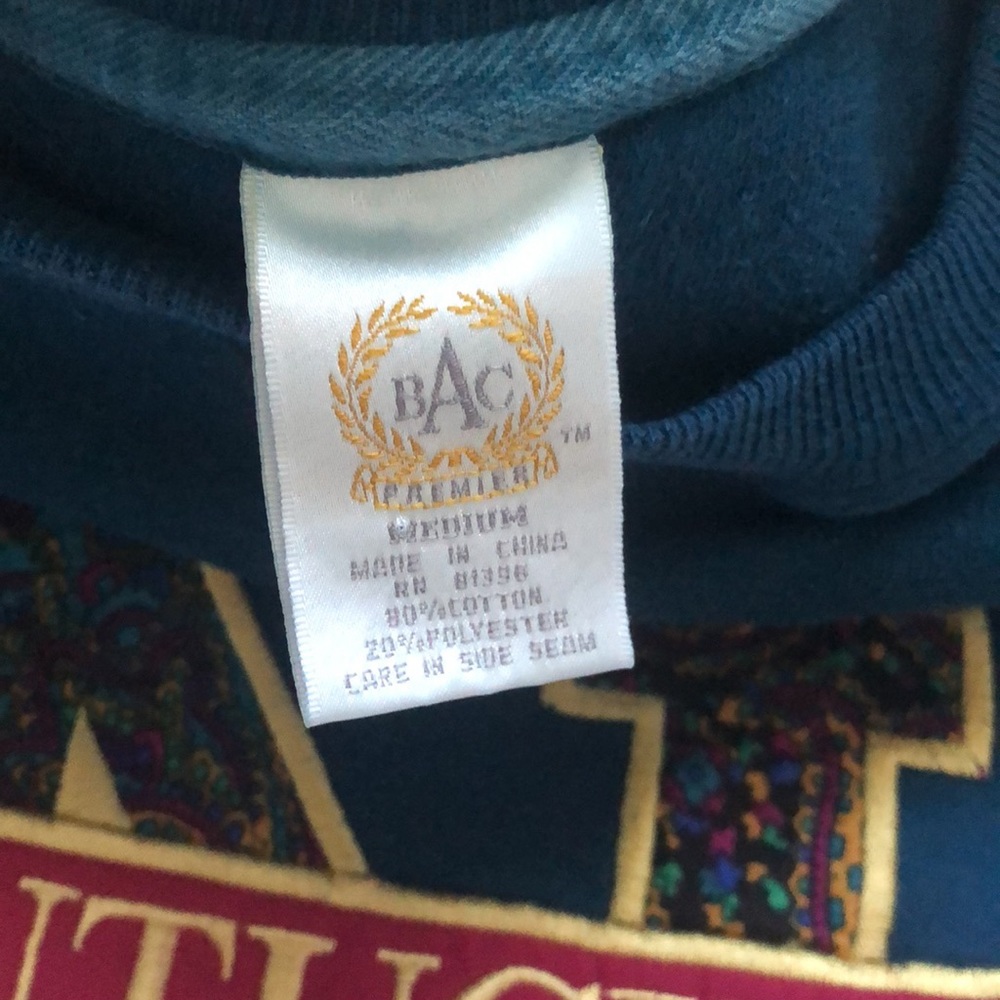 CREWNECK - Picture 3 of 3